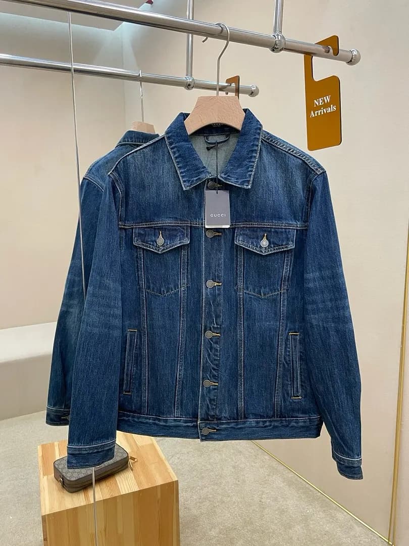 Gucci Jaqueta jeans com botões
